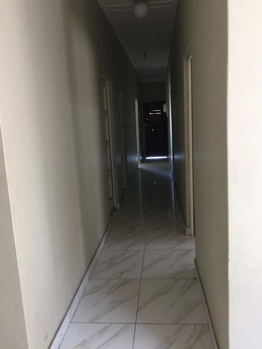 6 Bedroom Property for Sale in Quigney Eastern Cape